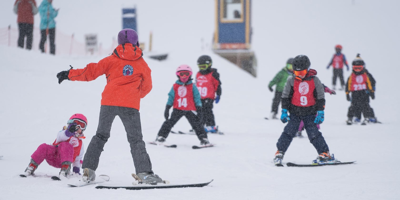 ski instructor teaching lesson at showdown montana